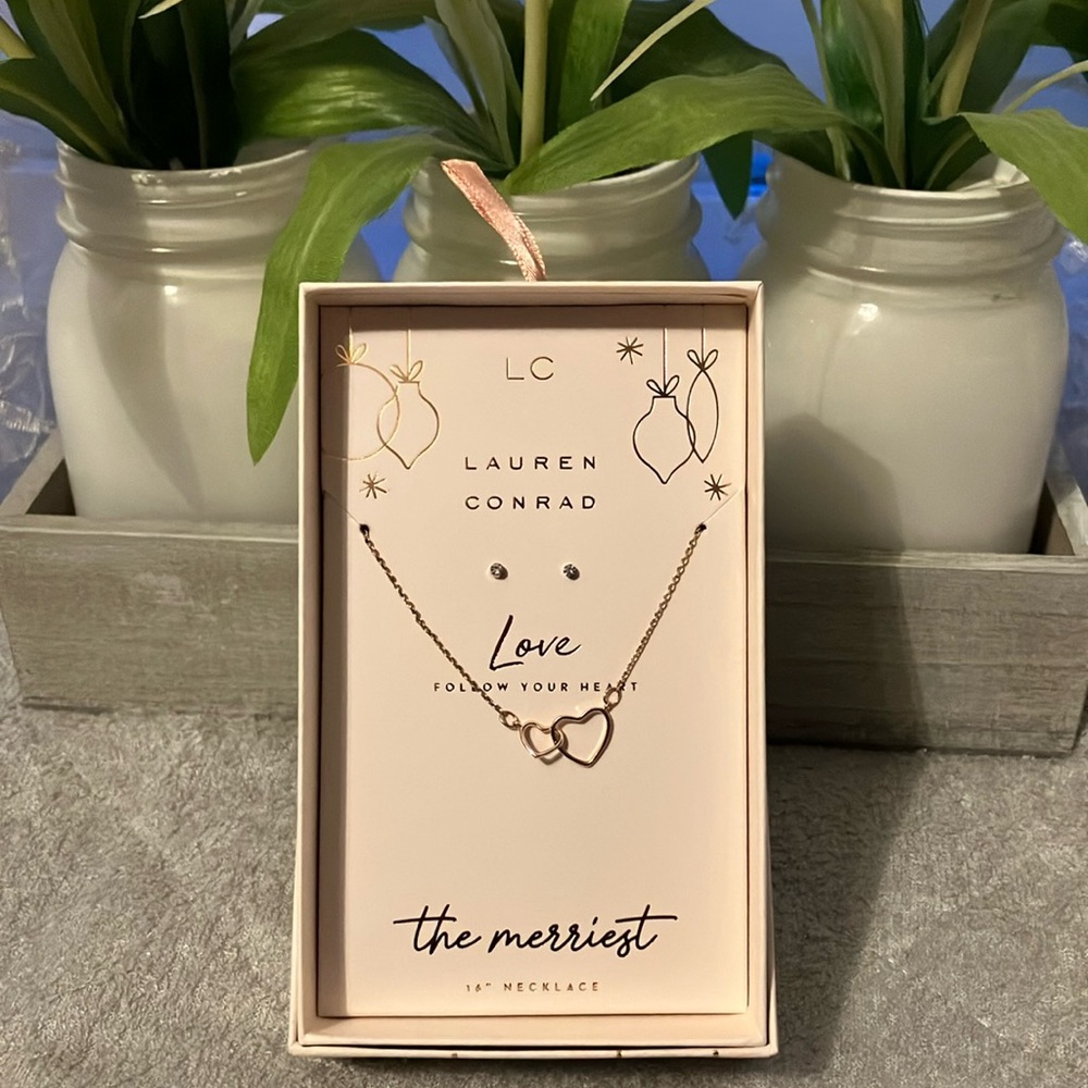 🌸 3/$15 Lauren Conrad necklace/earrings set